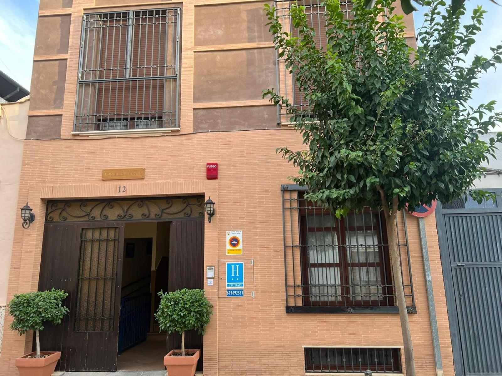 Hostal El Pasaje Puente Genil Exterior foto